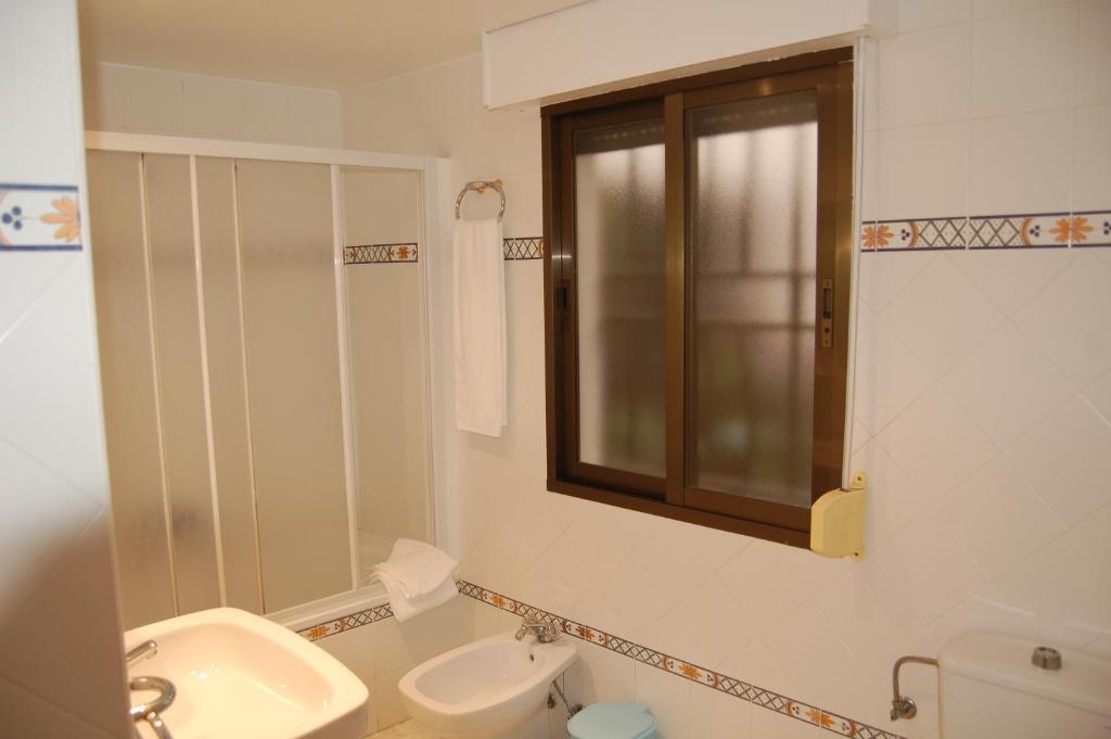 Hotel Llucena Lucena del Cid Habitación foto